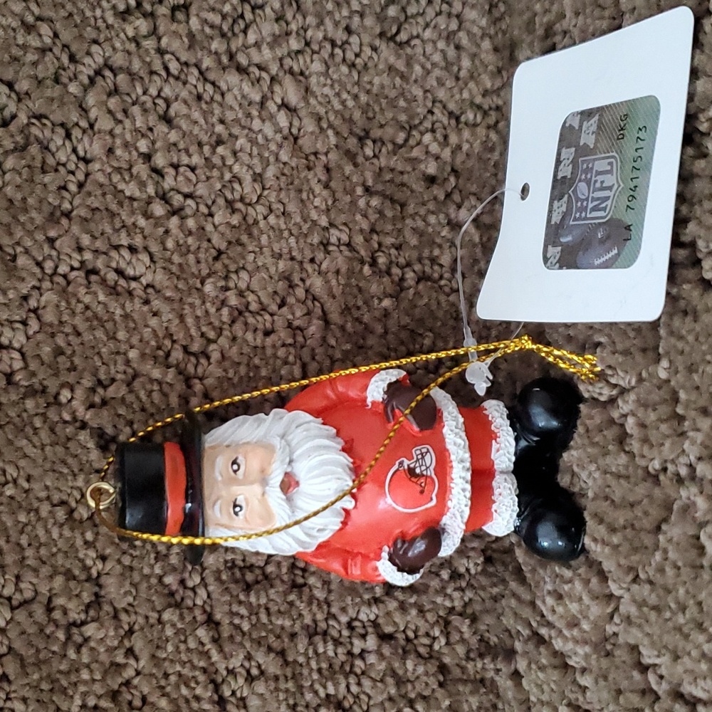 NFL Cleveland Browns Football Christmas Ornament Santa Claus Top Hat Helmet NWT